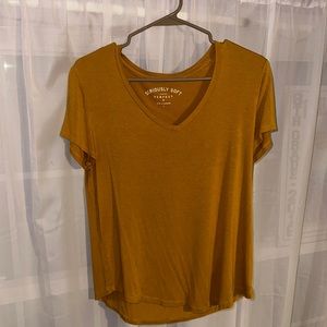 seriously soft perfect v shirt /Aeropostale/yellow